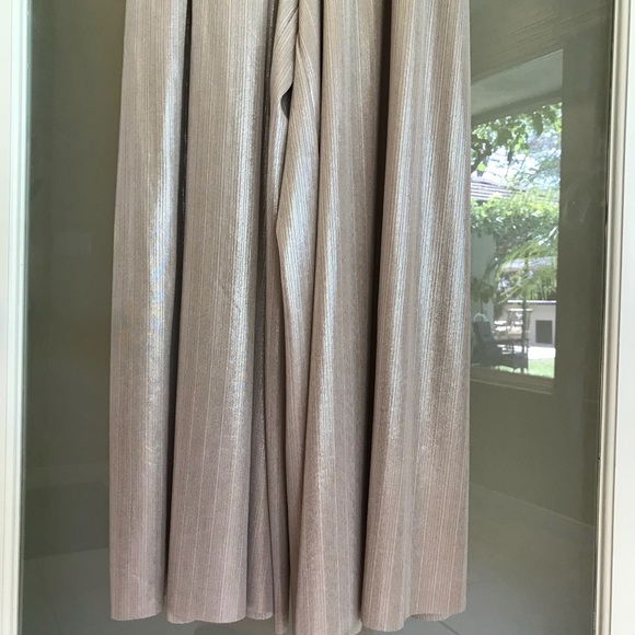 URBAN OUTFITTERS LONG SHIMMERY ROMPER - Picture 4 of 8